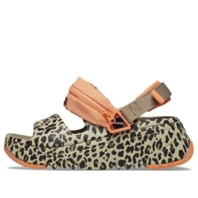 Hiker Xscape Animal Sandaletler “Khaki Leopard”